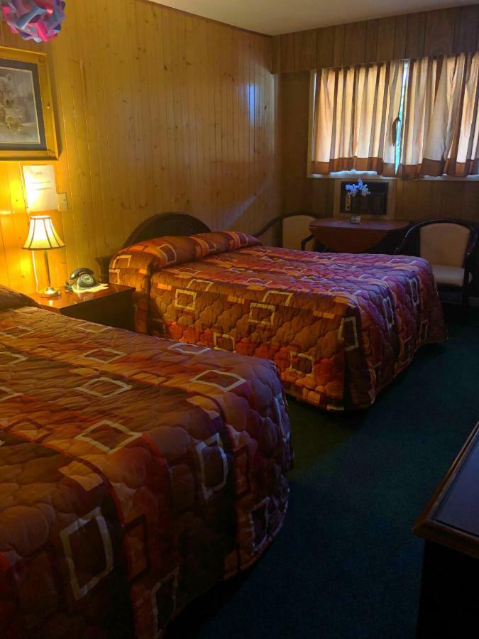 Alta Vista Motel McKerrow Exteriör bild